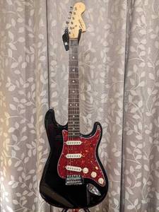 lot 4 image: 2008 Fender Affinity Squire Strat Guitar