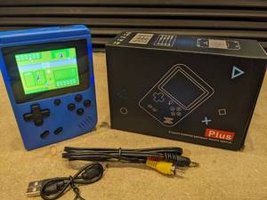 lot 14 image: BRAND NEW GAME BOY TYPE HAND-HELD GAME LOADED WITH 400 GAMES  NO INTERNET NEEDED