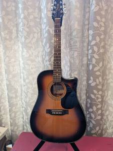 2013 TAKAMINE G SERIES ACOUSTIC ELECTRIC GUITAR