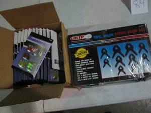 lot 90 image: Large lot of car fuse kits plus 10p...