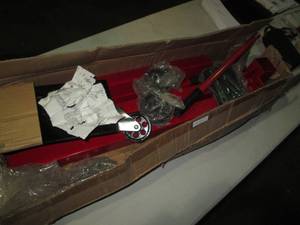 lot 3 image: Heavy Duty 1000lb Engine Stand Mode...