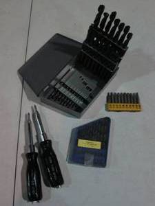 lot 64 image: Drill index with 116 to 12in x 64...