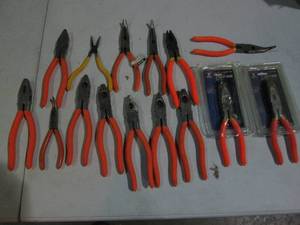 lot 96 image: Neiko heavy duty linesman and assor...