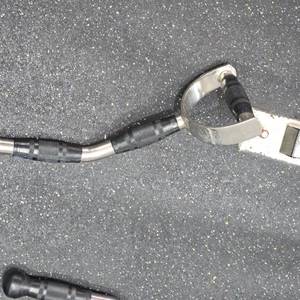 Neutral Grip Wide Cable Bar