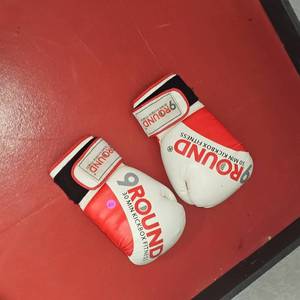 9 Round Boxing Gloves