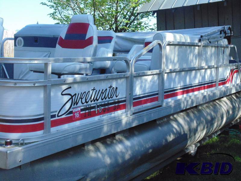 Sweetwater 1994 Pontoon and Trailer