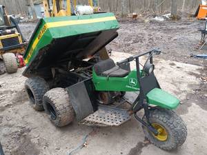John Deere AMT-600 wheeler with dump bed