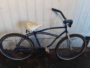 Vintage Malibu Hopper beach cruiser bike