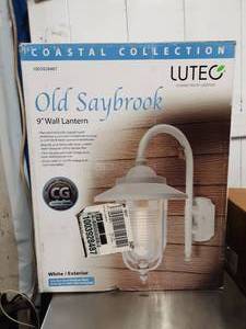 NIB Old Saybrook White 9 wall lantern
