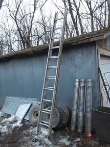 Aluminum extension ladder