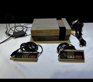 Nintendo NES original with two controllers & cords