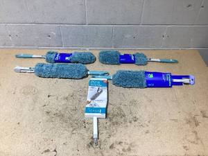 lot 129 image: LOT OF 4 Dusters (Bonaup&up Brands)