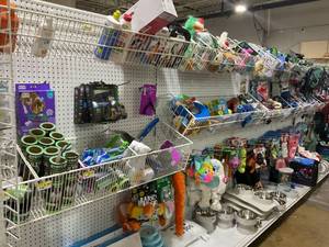 AISLE OF Pet Merchandise