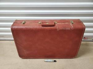lot 2 image: Sears Attache Case - Vintage Burgundy Leatherette with Brass Hardware
