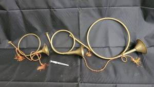 lot 23 image: Brass Ornamental Horns Set of 3 with Tassels - Vintage Decorative Trumpet-Style Horns