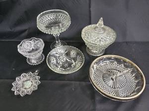 lot 32 image: Crystal Cut Glass 6-Piece Dessert Set Pedestal Compote, Lidded Sugar Jar, Bowls