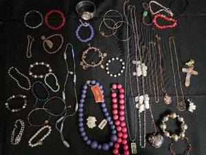 lot 66 image: Costume Jewelry Assortment - Beads, Bracelets, Necklaces & Charms
