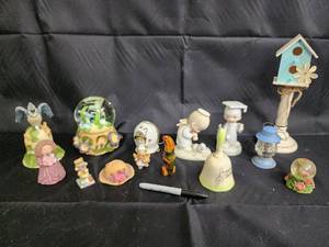 lot 93 image: Assorted Porcelain Figurines & Ornaments - Snow Globe, Birthday Bell, Lantern, Garden Decor