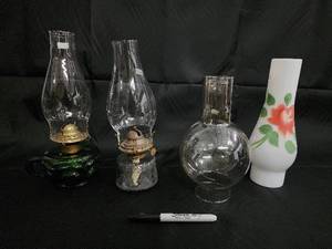 lot 119 image: Glass Hurricane Oil Lamps (Lot of 4)
