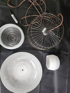 lot 138 image: Vintage Light Fixtures Lot of 4