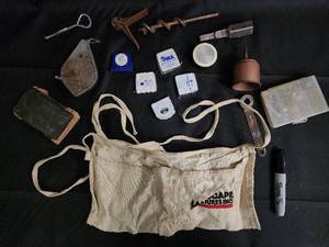 lot 144 image: Vintage Tools & Hardware Lot in Landscape Architects Tote