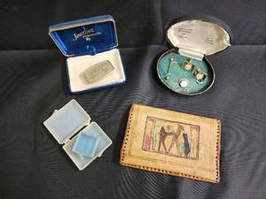 lot 179 image: JewelLine Originals Mother of Pearl Cufflinks & Ring Set - 18K Gold Plated