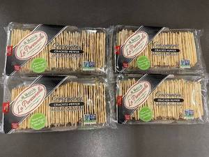 lot 368 image: La Panzanella Croccantini Cracked Pepper Artisan Crackers 4-Pack