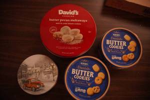 Round Cookie Tins (4ct)