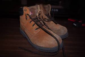 Mens Brown Boots Mens 10. Brahmas