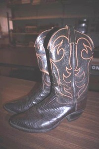 Mens Black Cowboy Boots. Long Horns. Mens 9.5