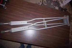 Aluminum Crutches. Adjustable.