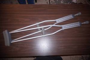 Adjustable Aluminum Crutch. Guardian. Like New Condition
