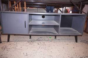 Cabinet 47x16x18.5 (wdoor and shelves)
