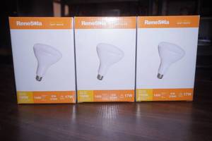 NEW (3ct) ReneSola LED BR40 Flood Light Bulbs