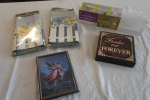 Wall Decor & Wall Paper Border, Circut