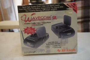 Wavecom SR Wireless Audio Video Everywhere COMmunicator. RF Link