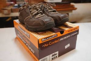 Mens Skechers 11.5 Brown Loafers