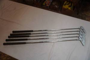 NEW Golf Putters (5ct)