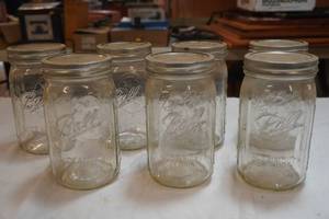 Ball Canning Jars (wlids & seals) Quart Sized. (7ct)