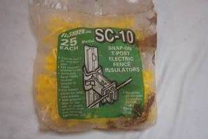Snap-On T-Post Electric Fence Insulators. FULL BAG 25ct. SC-10