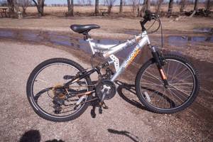 Bicycle. Mongoose. 24