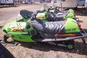 1998 Arctic Cat ZR 600 EFI (runs & drives) 5,200 miles