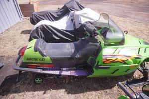 1998 Arctic Cat ZR 600 EFI (runs & drives) 5,800 miles