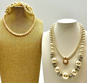 Pearl Necklaces & Bracelet Set