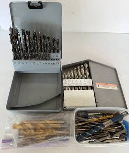 Assorted Drill Bit Sets - Twist Drill Bits in Gray Metal Case