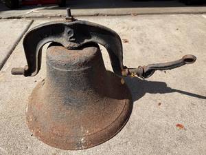 Antique Cast-Iron Farm Bell #2 USA