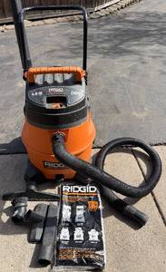 RIDGID 6.5 Peak HP 16-Gallon Wet & Dry Vacuum With Attachments