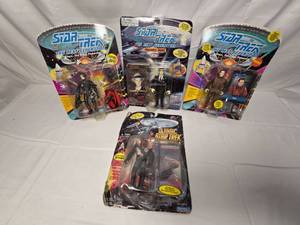 Vintage Star Trek Figures - Lot of 4 items