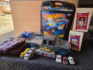 Vintage variety of toy cars, Racing ornaments, Hotwheels, Chevy Bag. Lot of 15 pieces