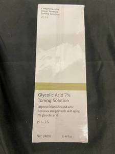 lot 35 image: Glycolic Acid 7% Toning Solution - 240 ml (8.44 fl oz)